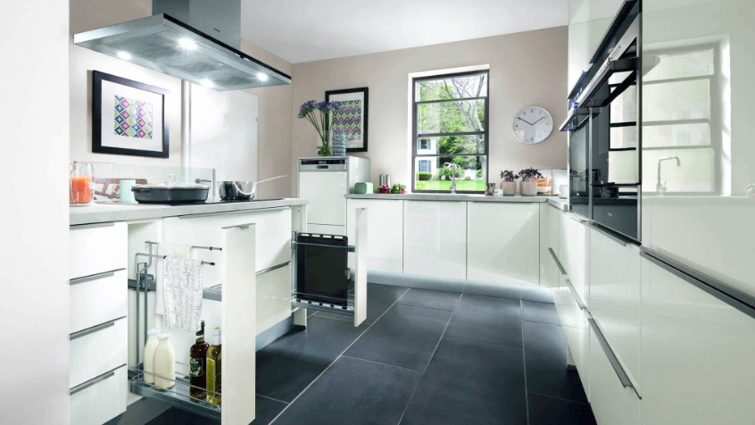 <p>Vítejte v Indoordesign, v nápaditém lokálním kuchyňském studiu v Chomutově!</p>